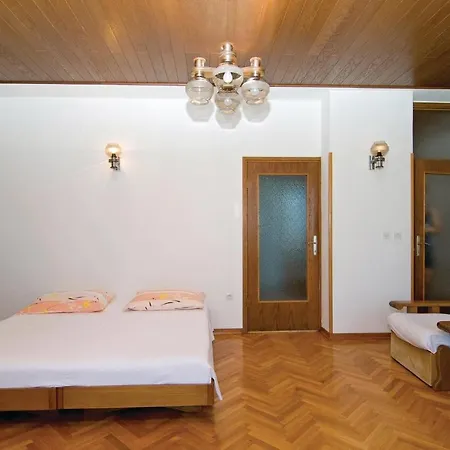 Pojlicka Cesta Iv *